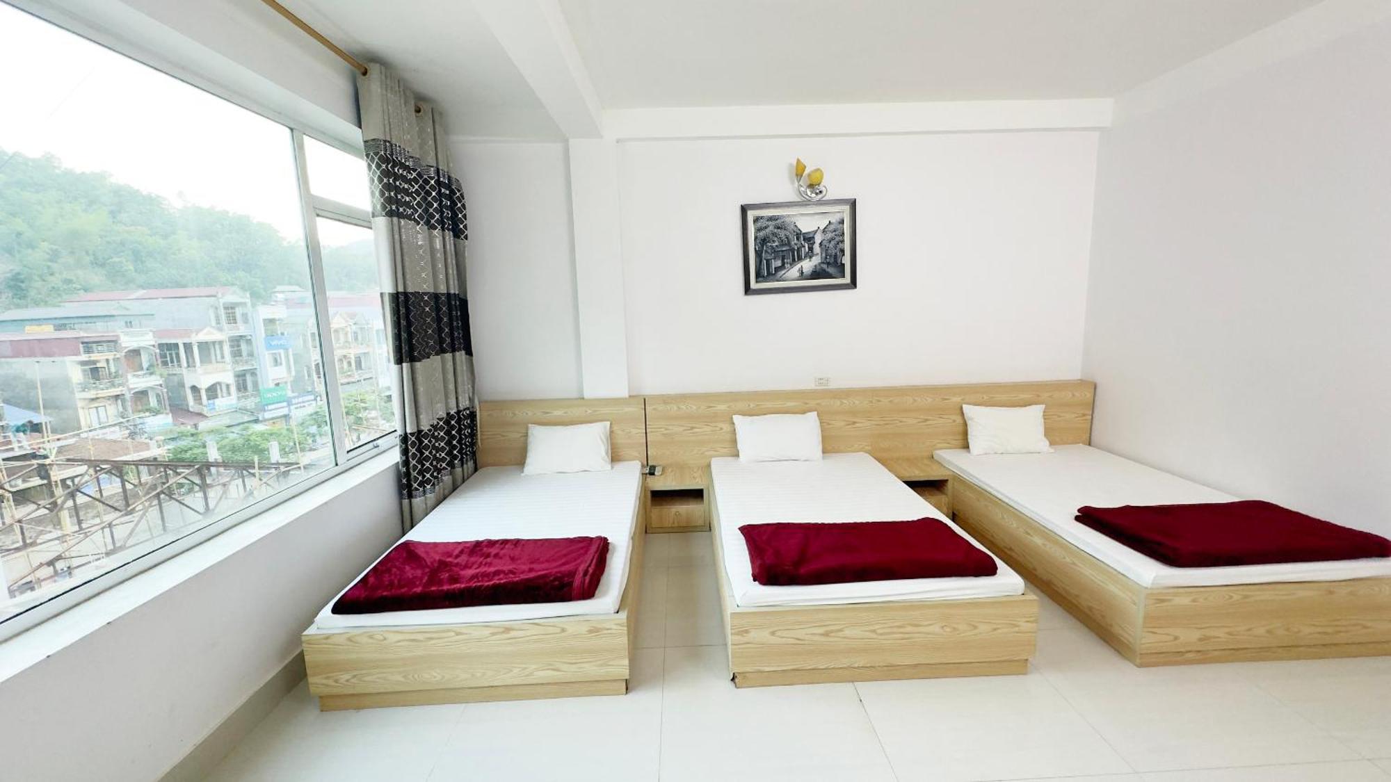 Quy Anh Hotel Bao Lac Town Exterior foto