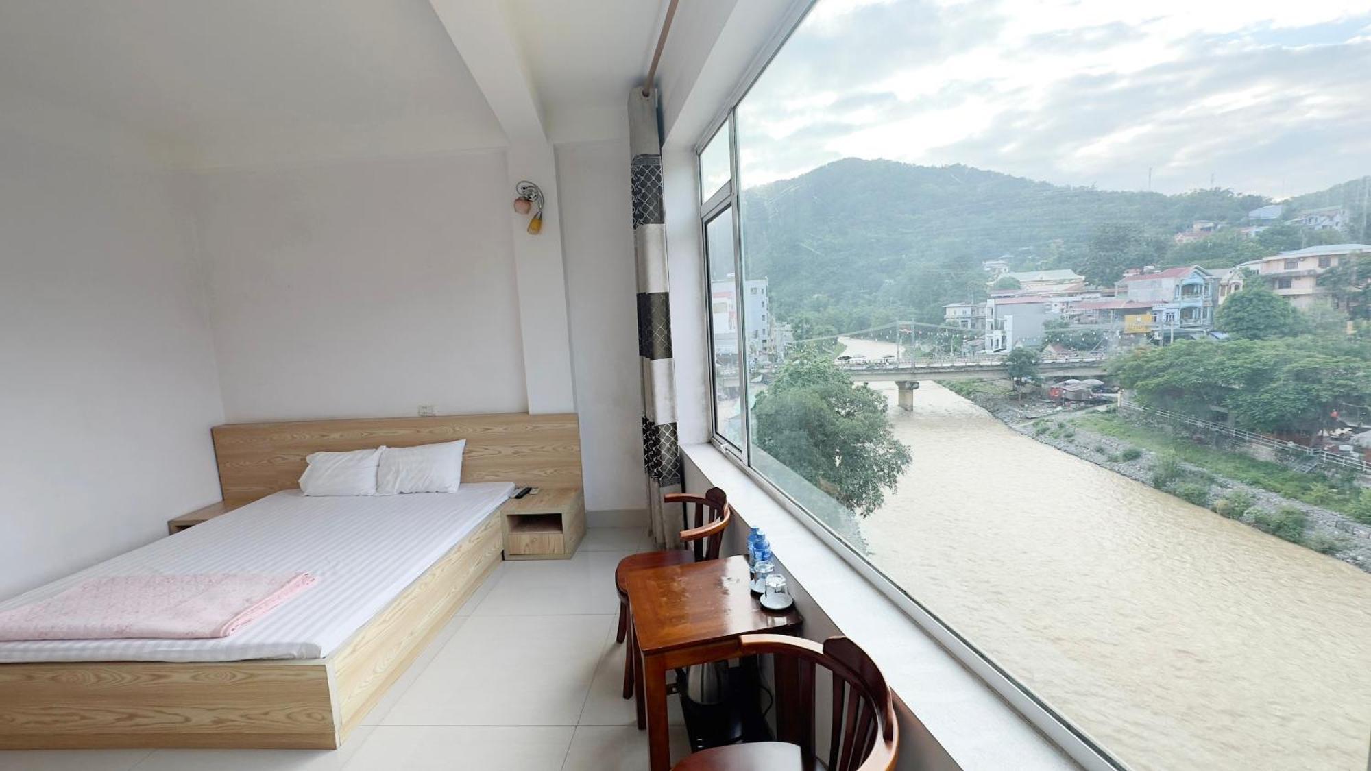 Quy Anh Hotel Bao Lac Town Exterior foto